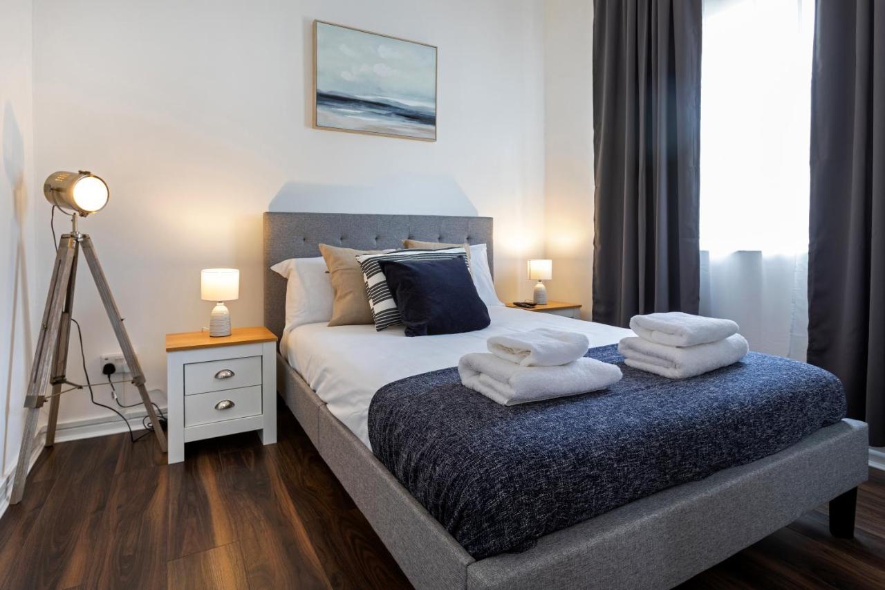 Modern 1-Bedroom Apartment, Beach 5-Min Walk, Free Parking Веймут Екстер'єр фото